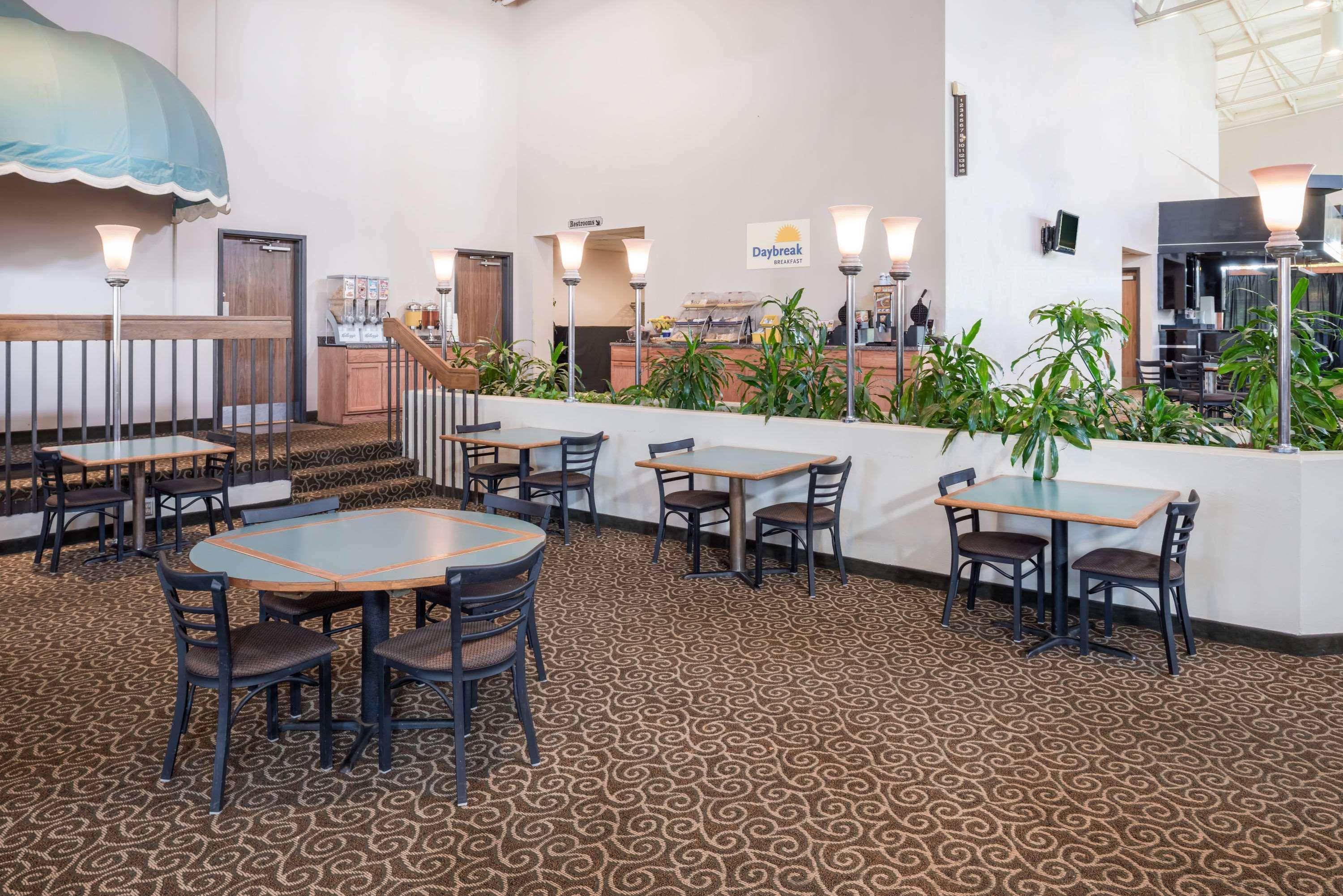 Days Inn By Wyndham Kirksville Ngoại thất bức ảnh